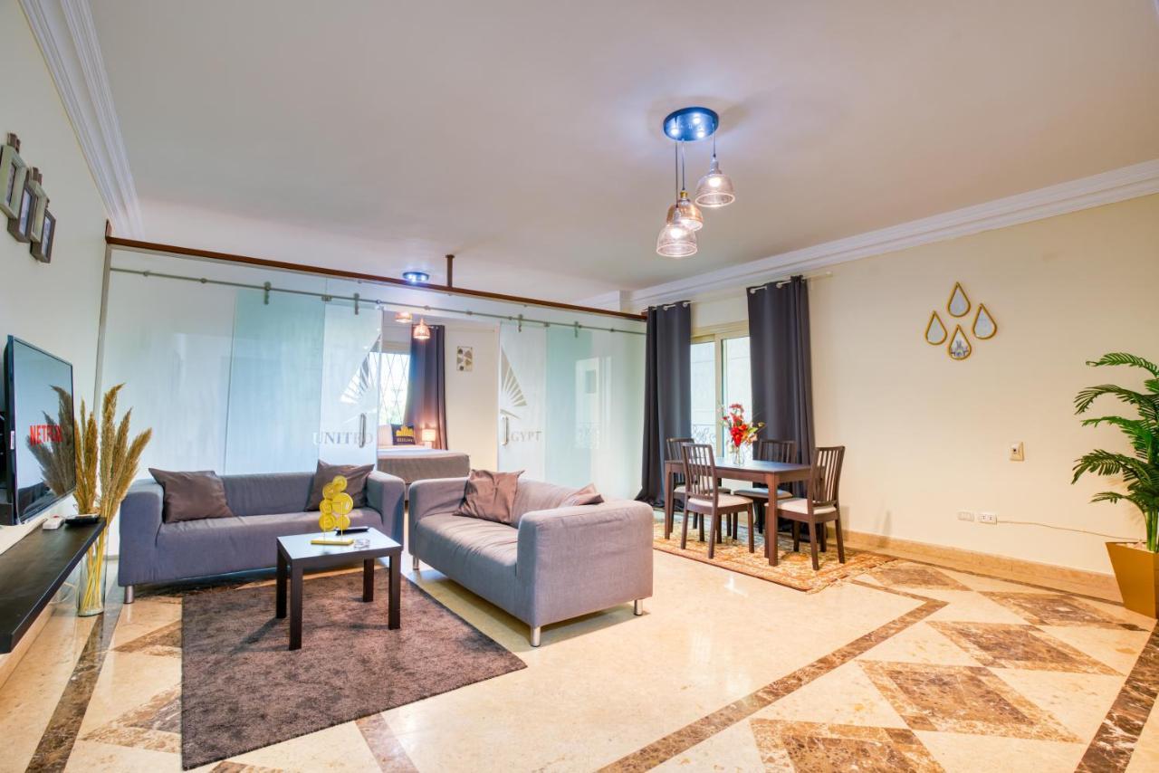 Elegant Modern 1 Bedroom Near Festival Apartment Cairo